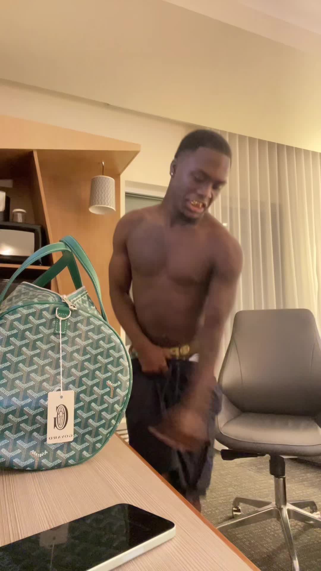 @FLAWDA🇧🇸