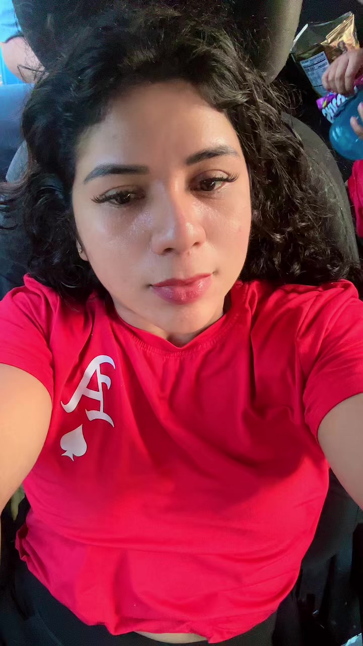 @bella
