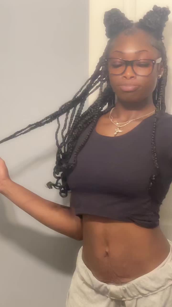 @Nayabaya👅
