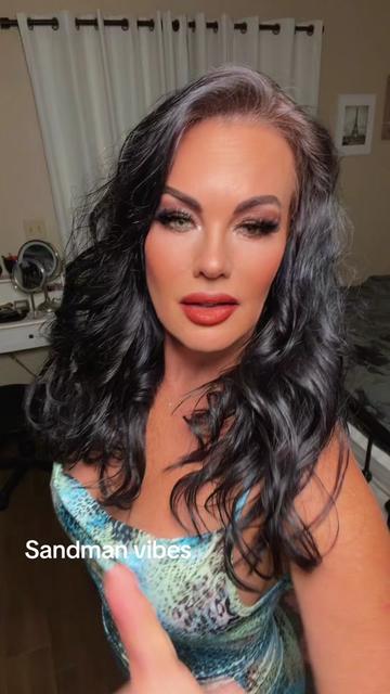 @Julie_AnnXO