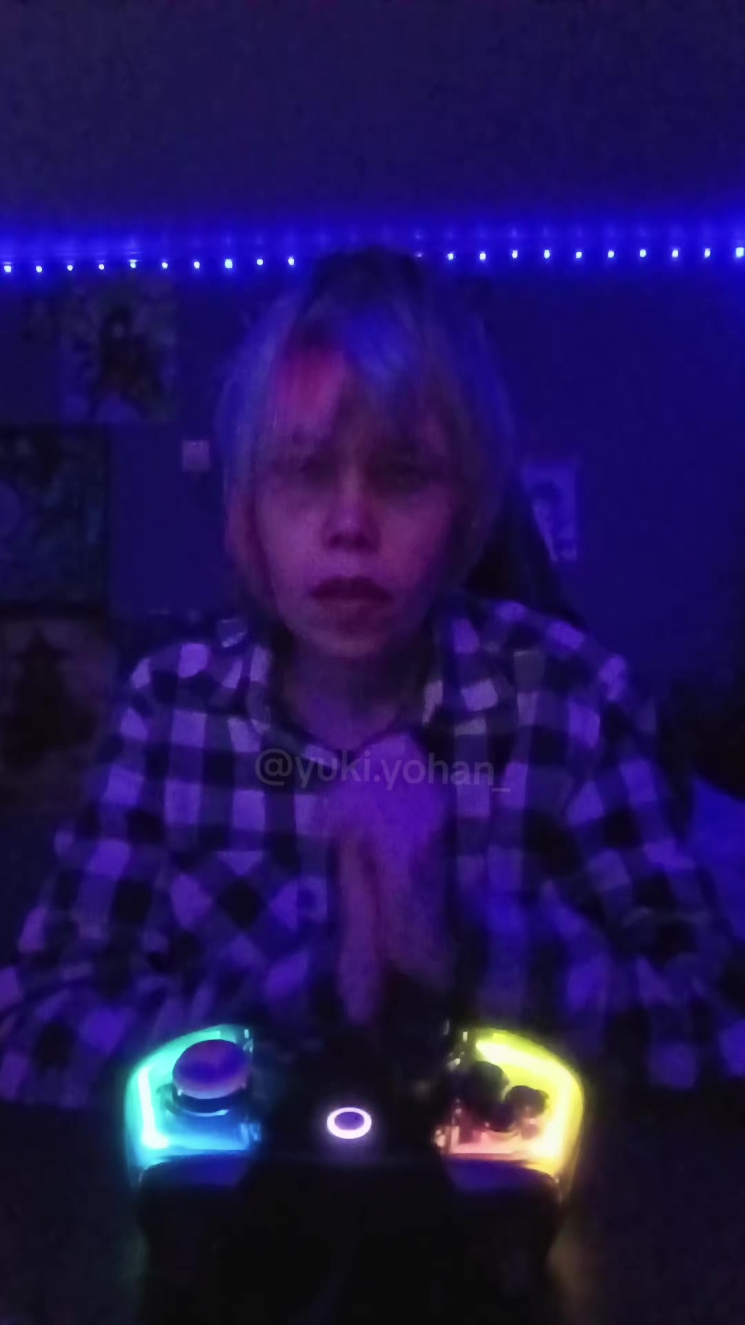 @rawrx_yuu_x ☣️