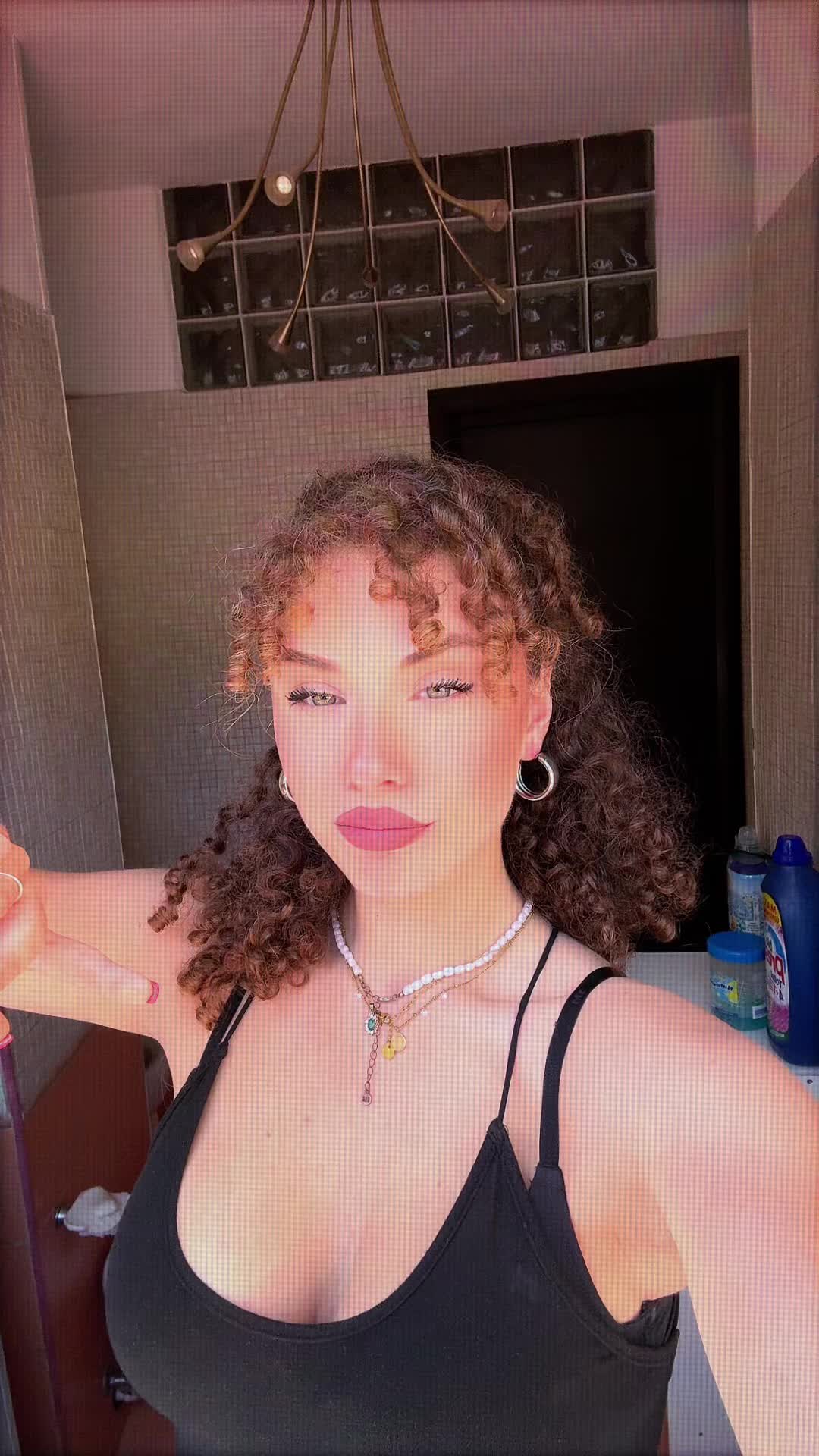@Raffaella_Esposito