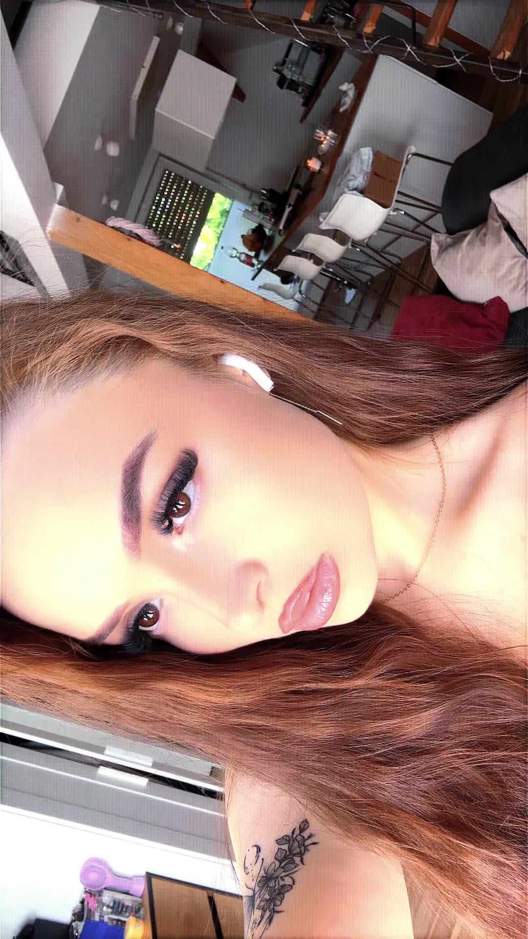 @𝓐𝓷𝓬𝓪𝓪𝓪 🦋🍭🦩