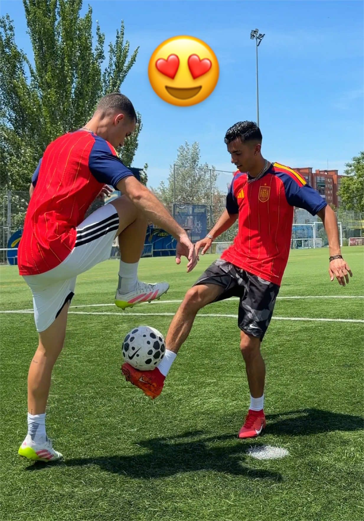 @ELASTICO KING👑