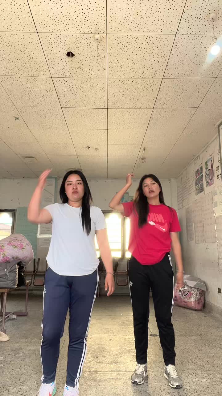 @༡༧