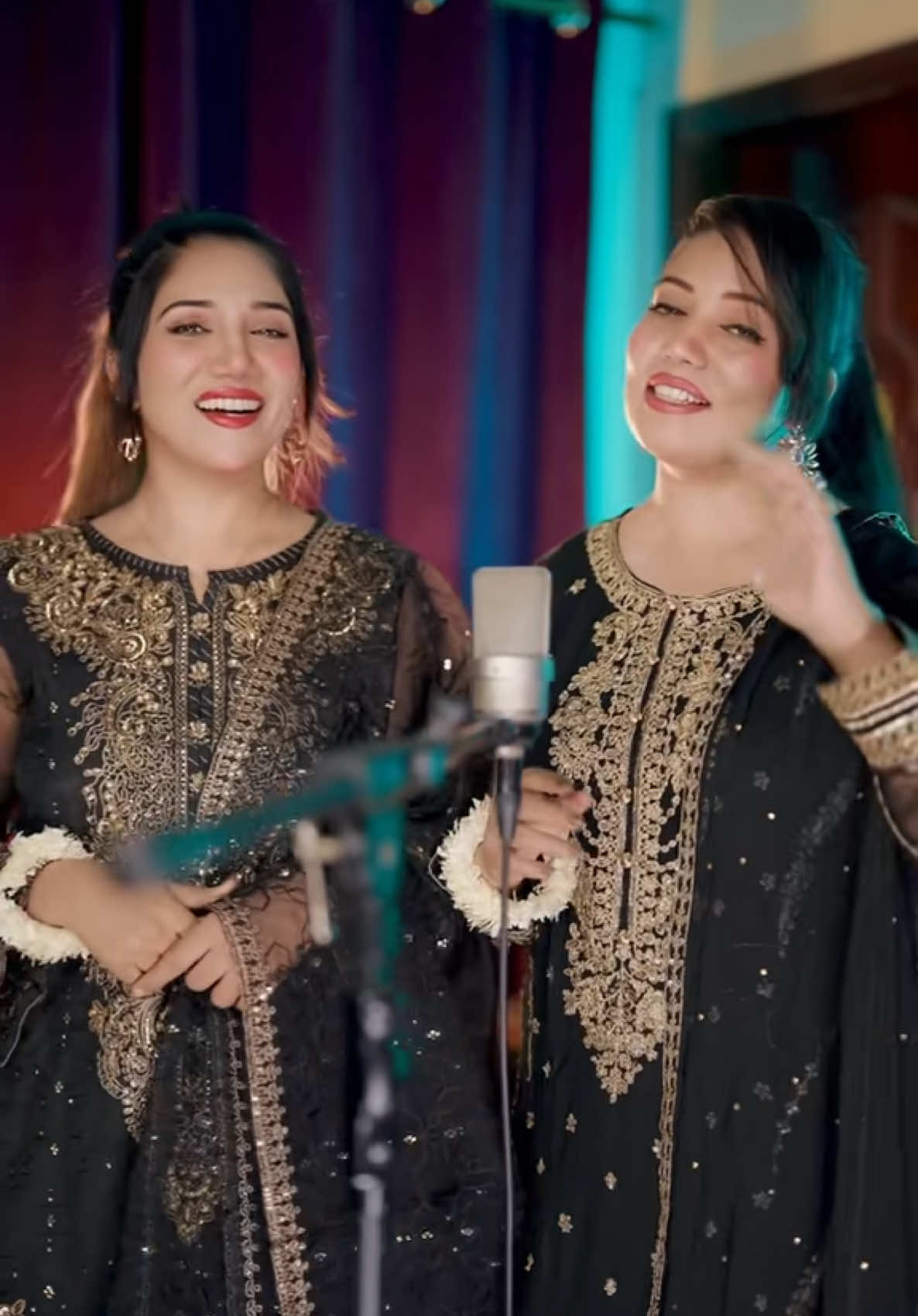 @Manwa Sisters ✅