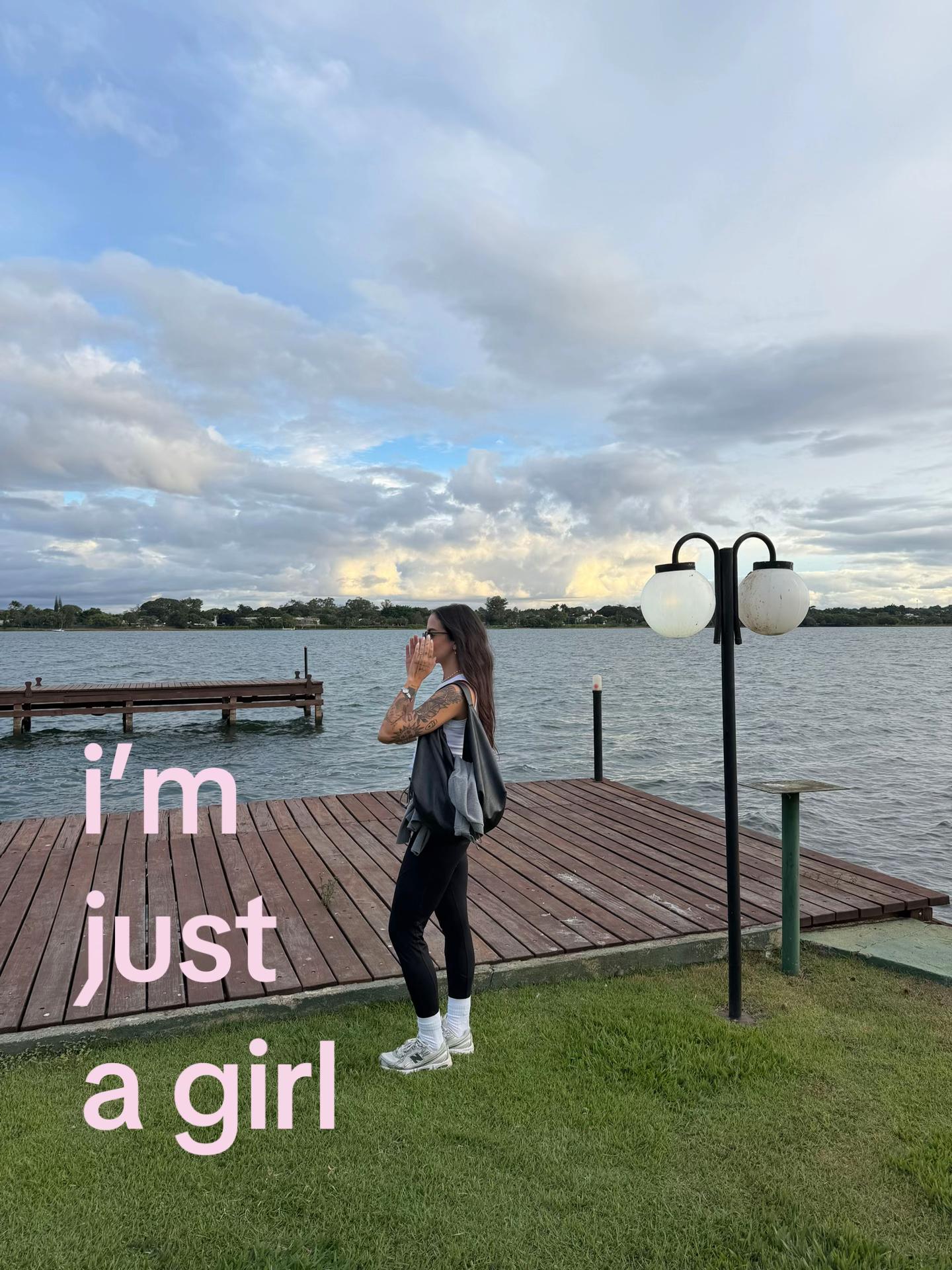 @whoisianca