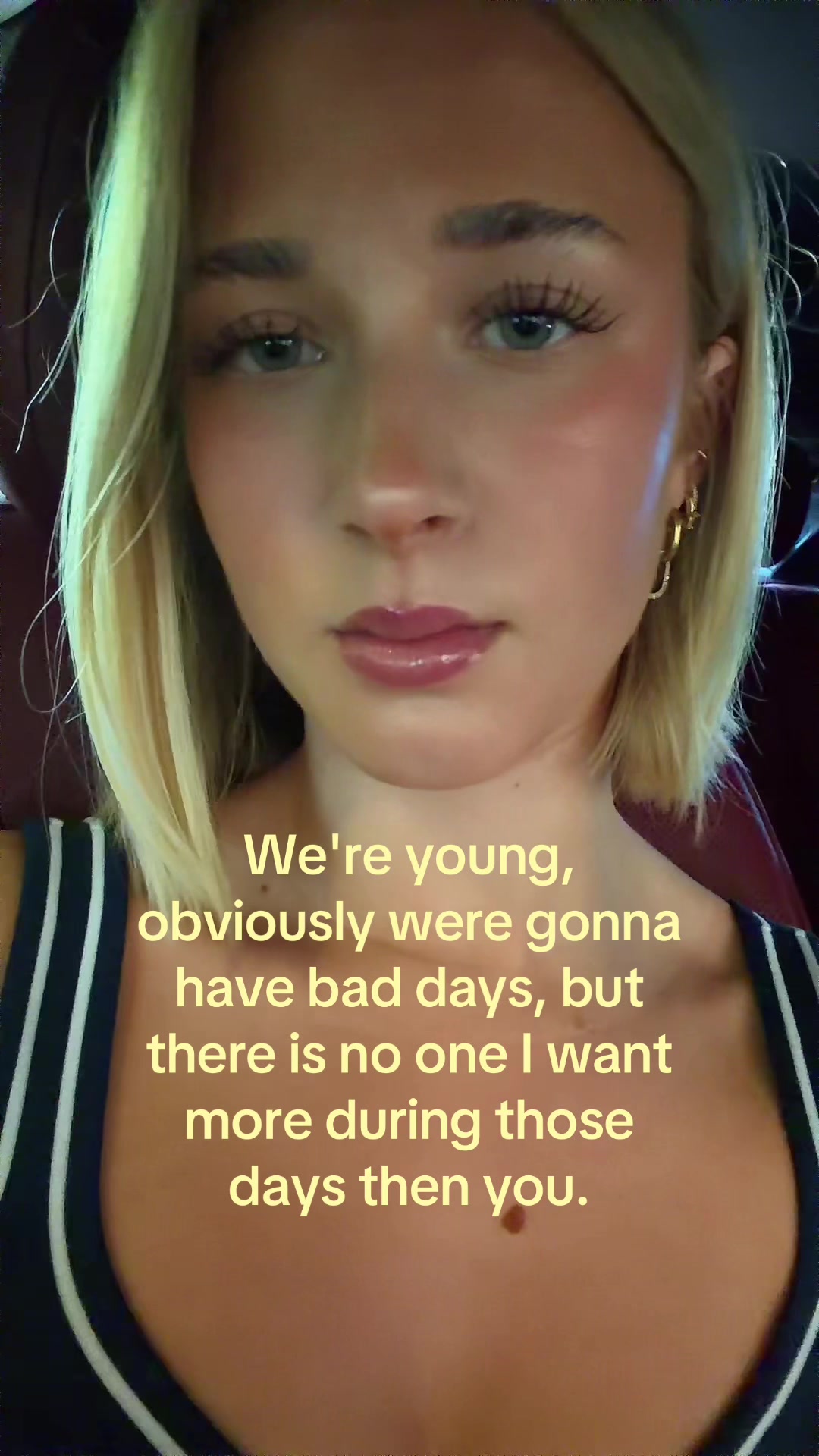 @theelliebarker