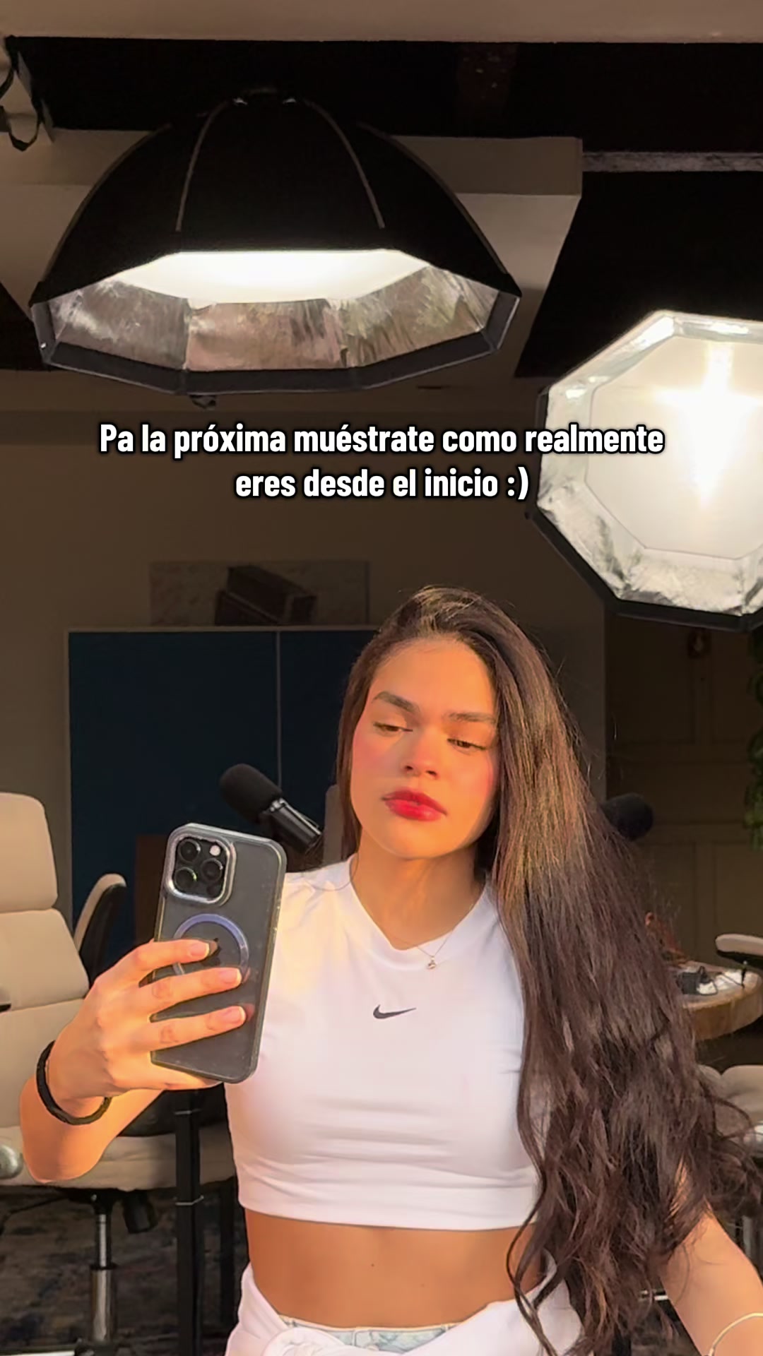 @SOF&Iacute;A CONSTA&Iacute;N