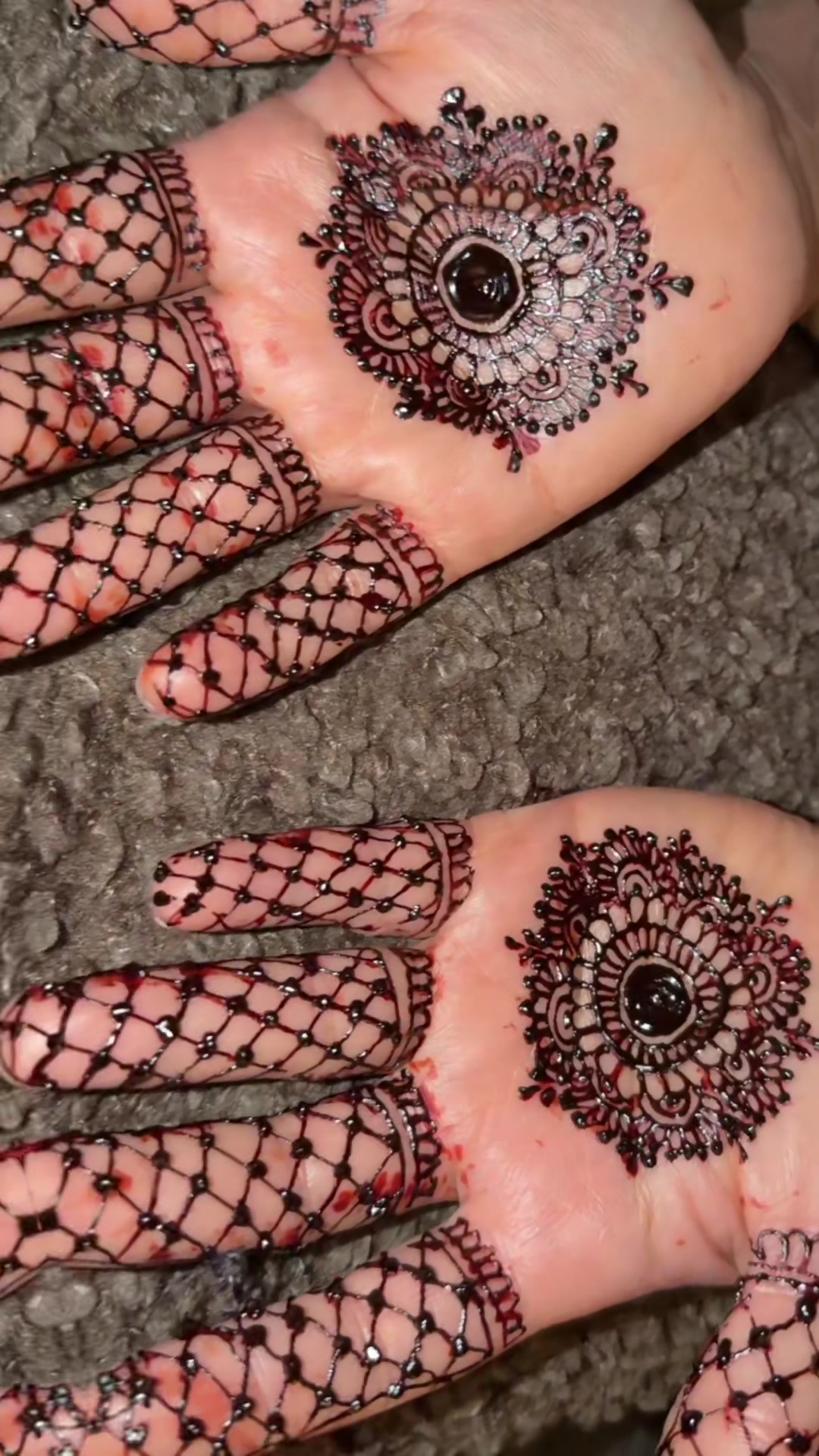@mehendibyayeshaa