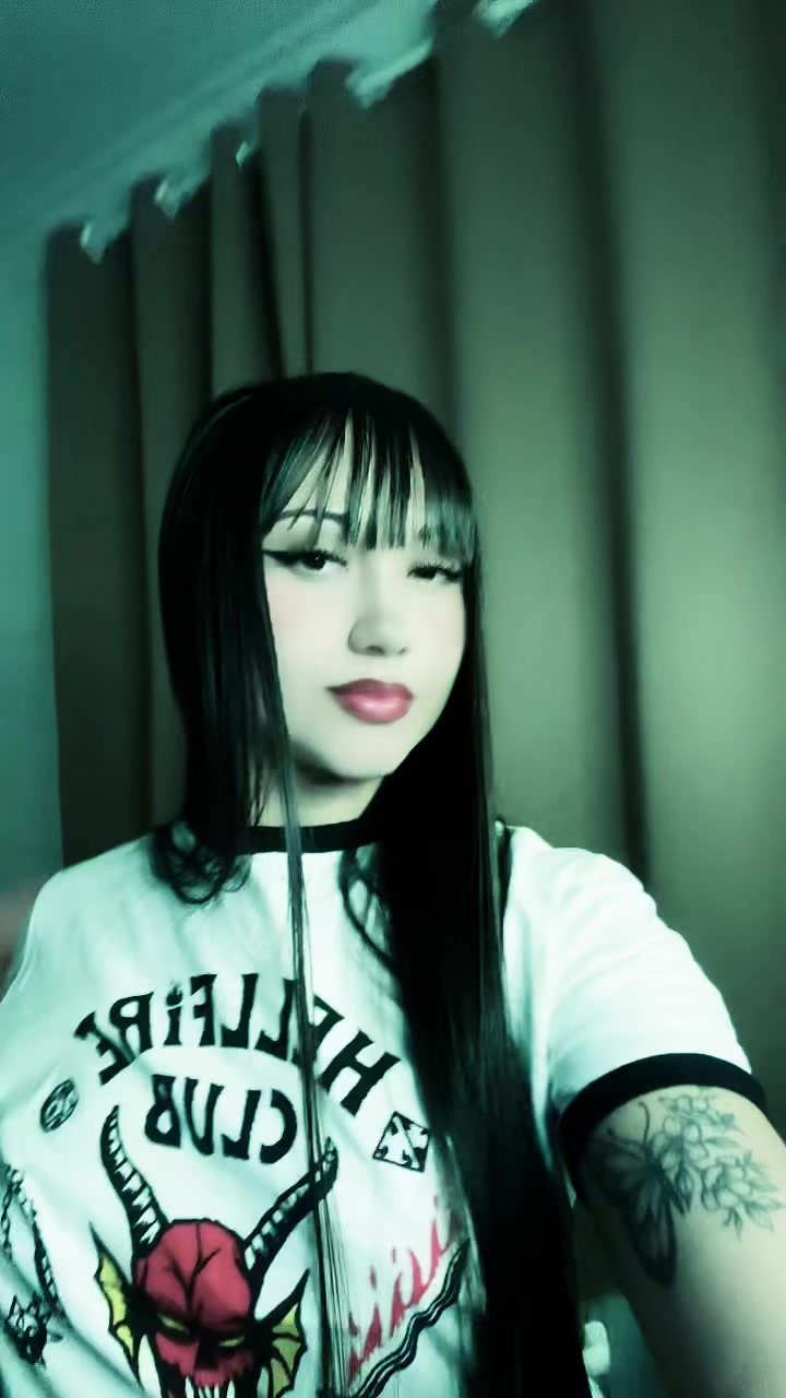 @𝔇𝔞𝔫𝔦 🦇