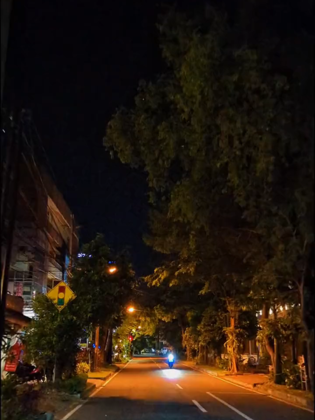 @𝘭𝘩𝘰 𝘭𝘩𝘢 𝘱𝘪𝘺𝘦 𝘭𝘰𝘰