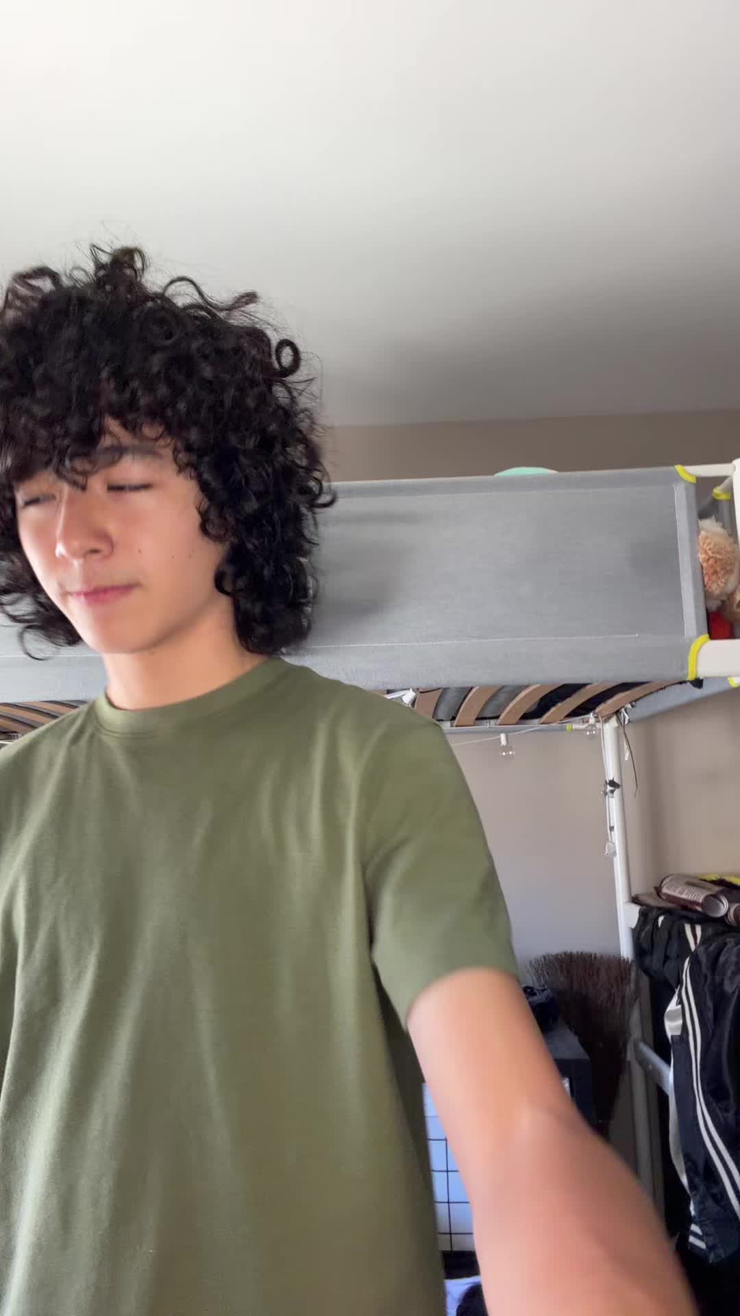 @ilikeswallowingshampoo