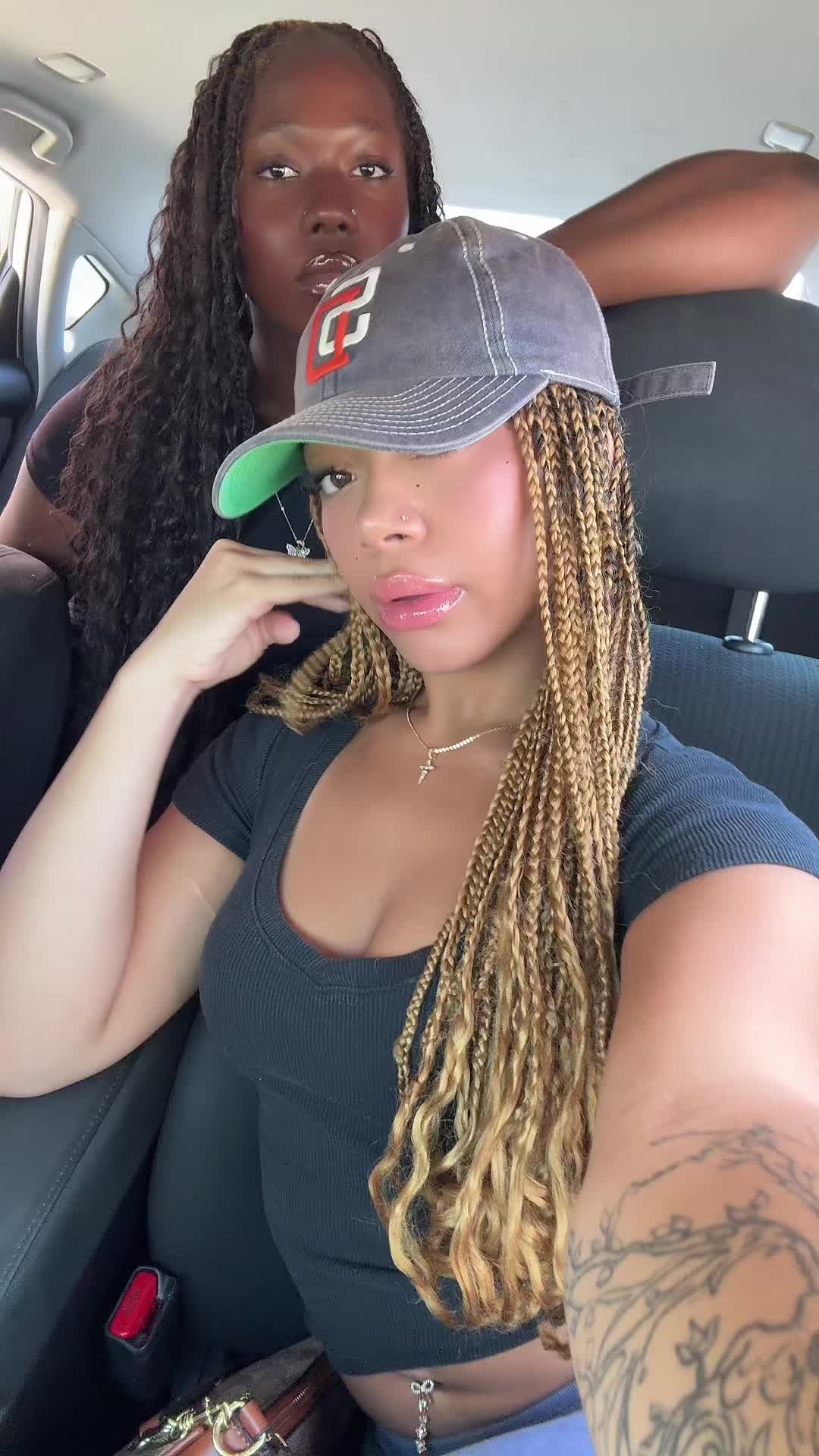 @ilianaspamo