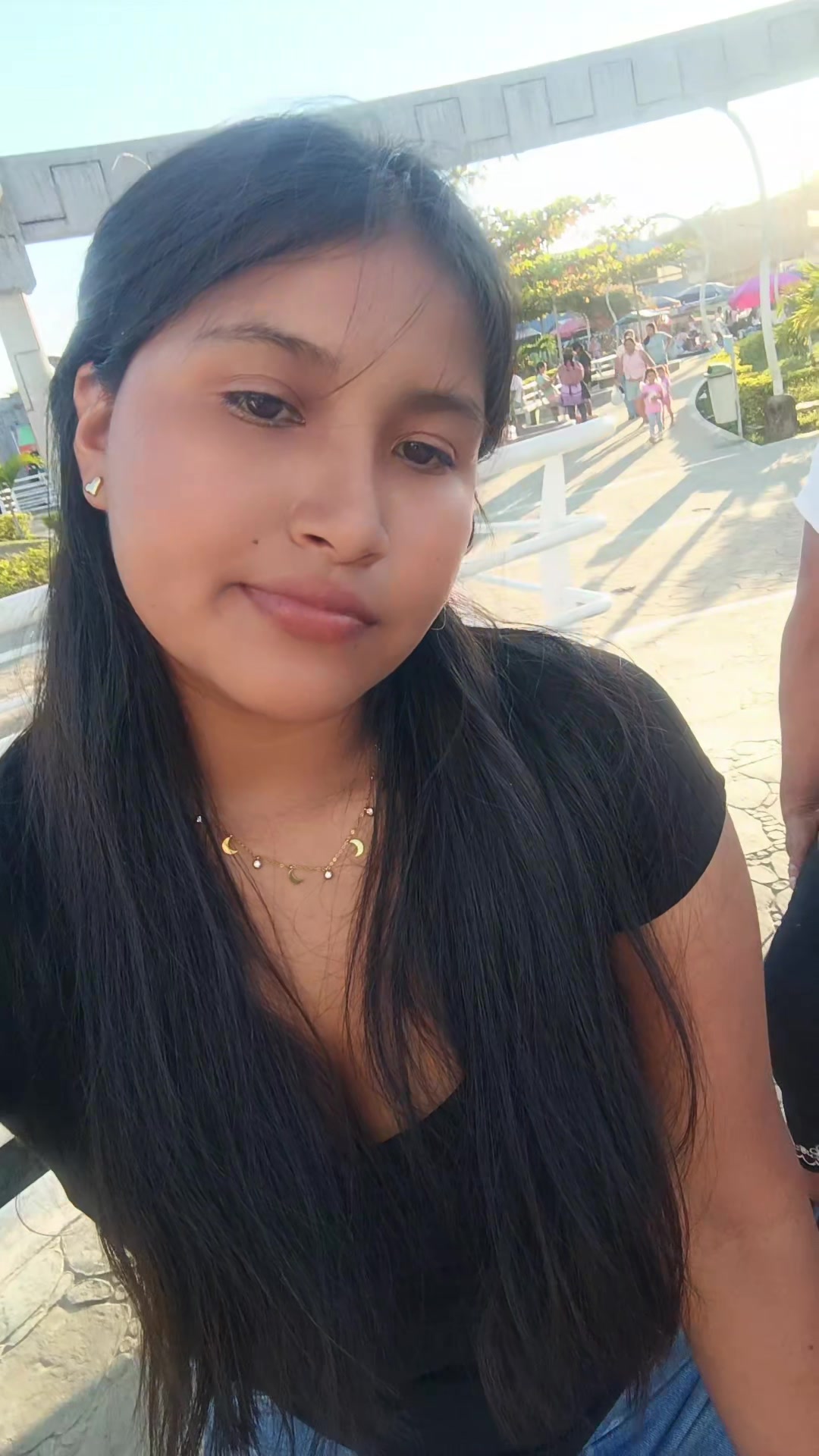 @Mayli 👑