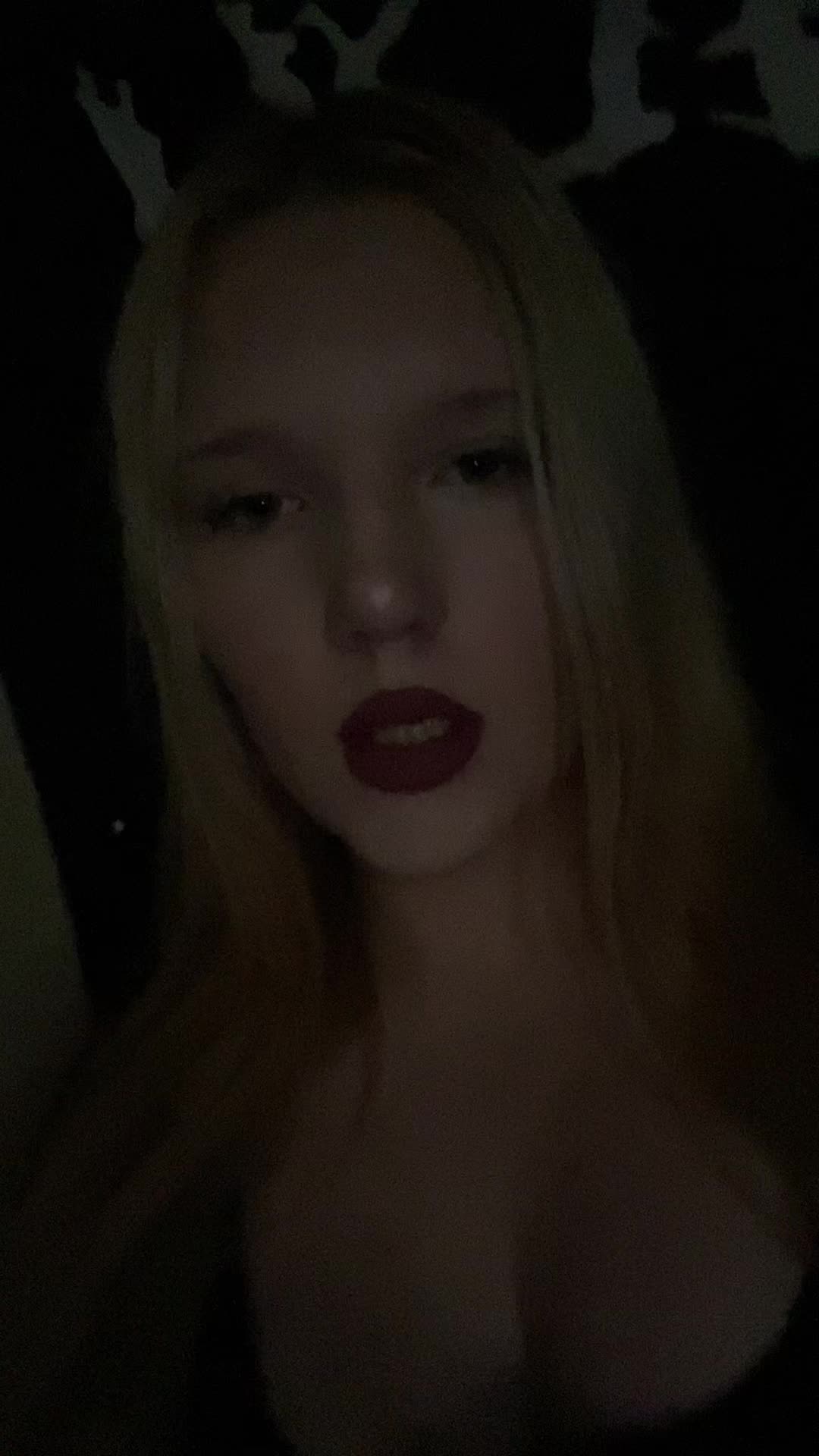 @chloe