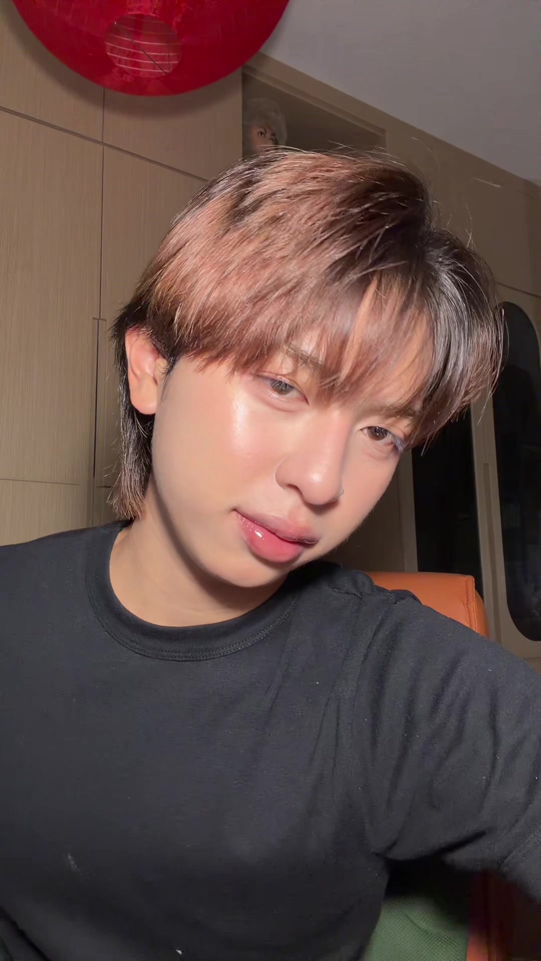 @Qin