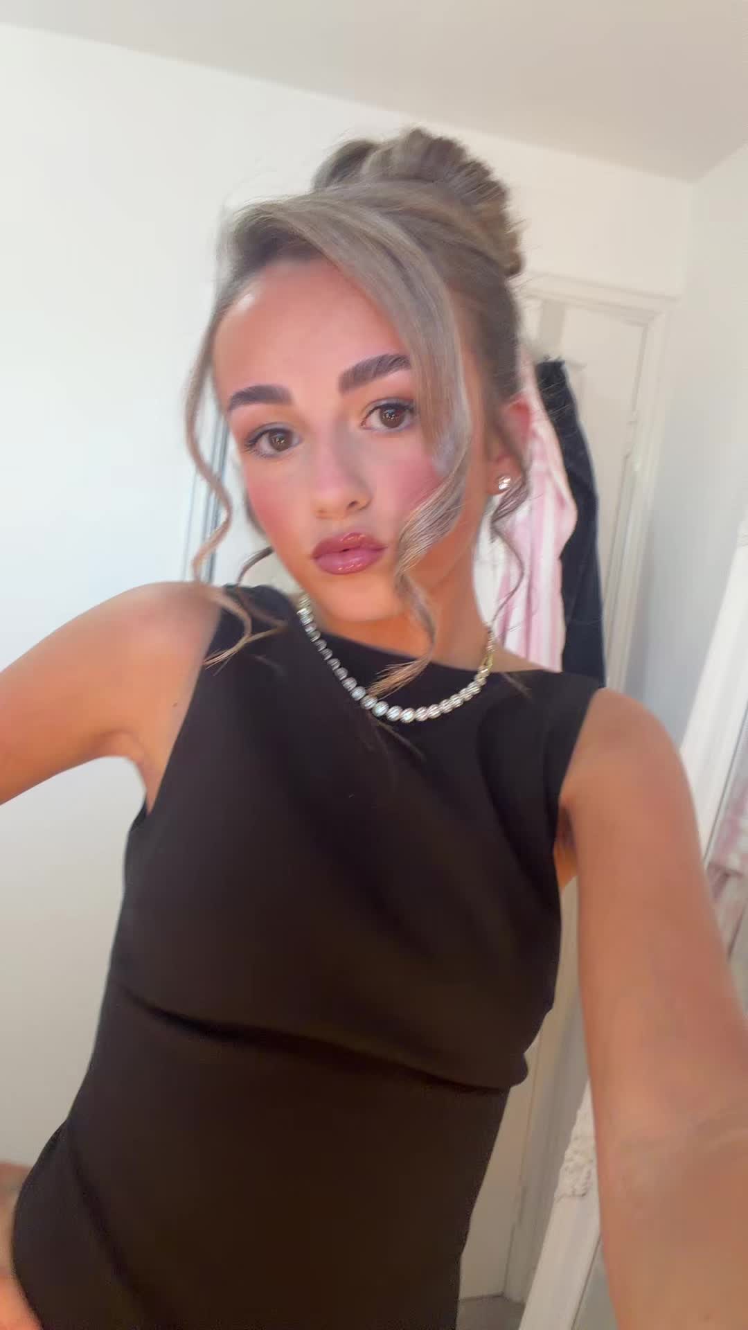 @𝐵𝑒𝑙𝑙𝑎 ✨🤍