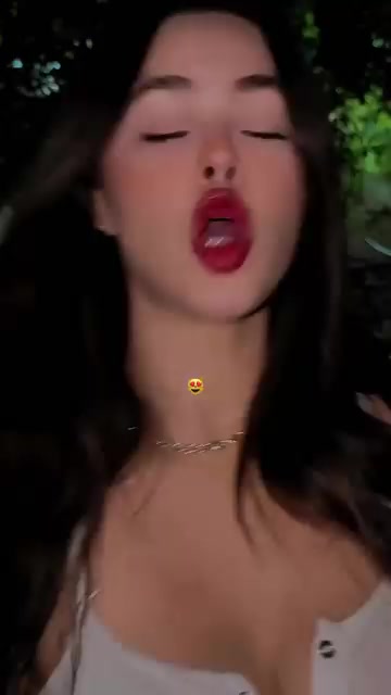 @@yuri_S&aacute;nchez23