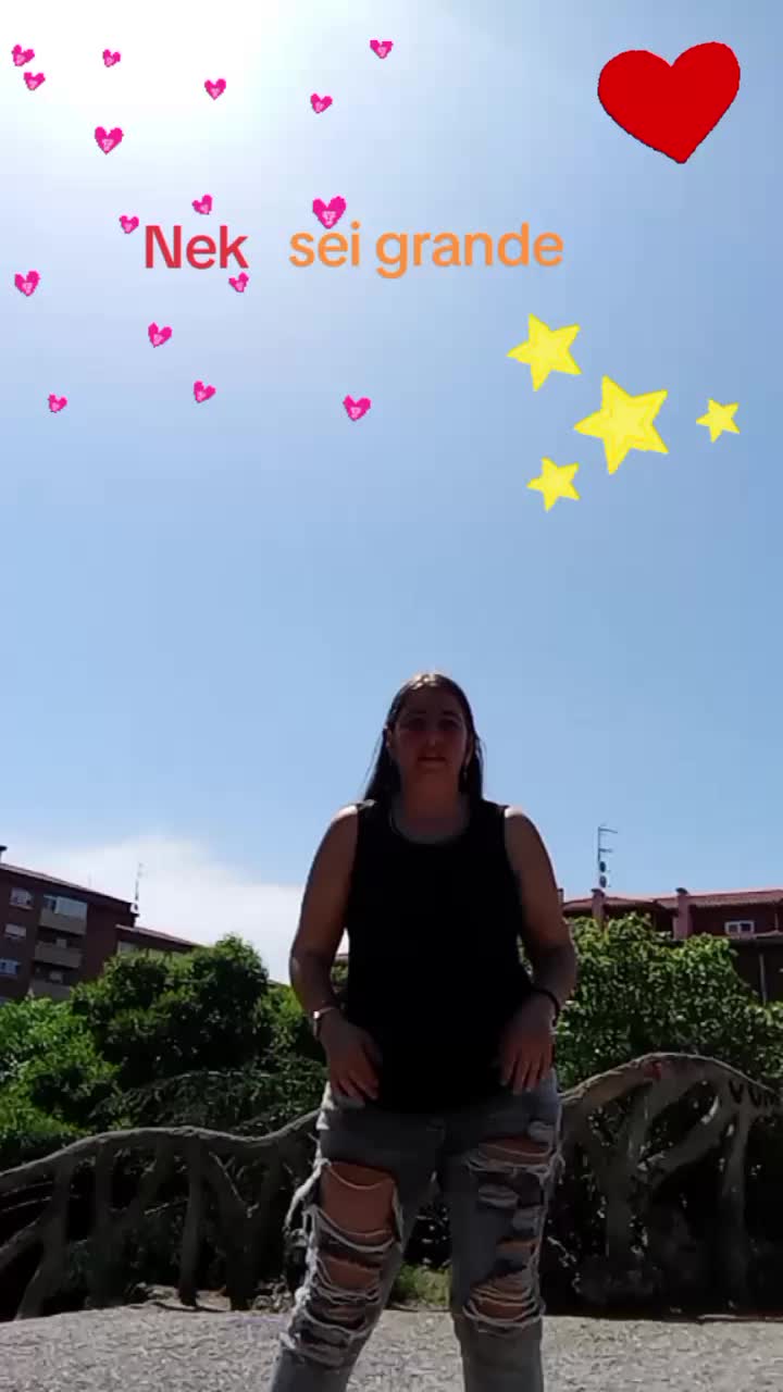 @Mar&iacute;a Luisa Testera