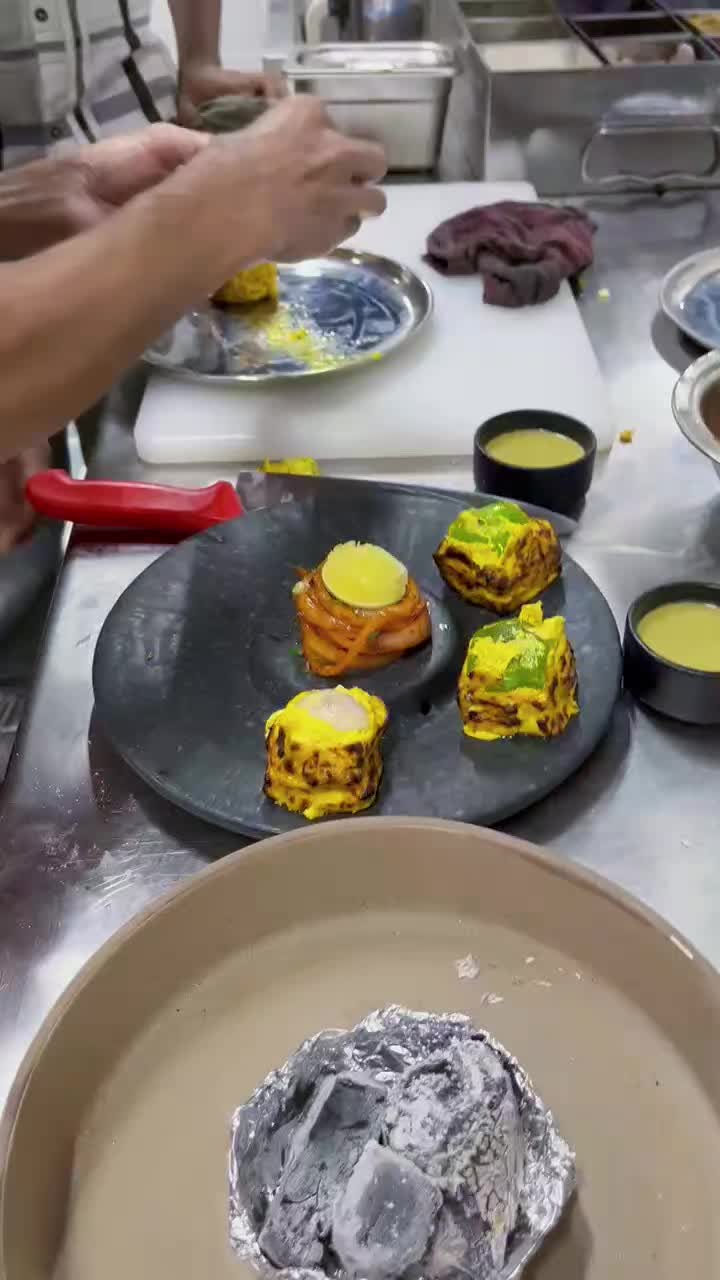 @Bruce Lee लुरेडन 👨&zwj;🍳s+s🇯🇵