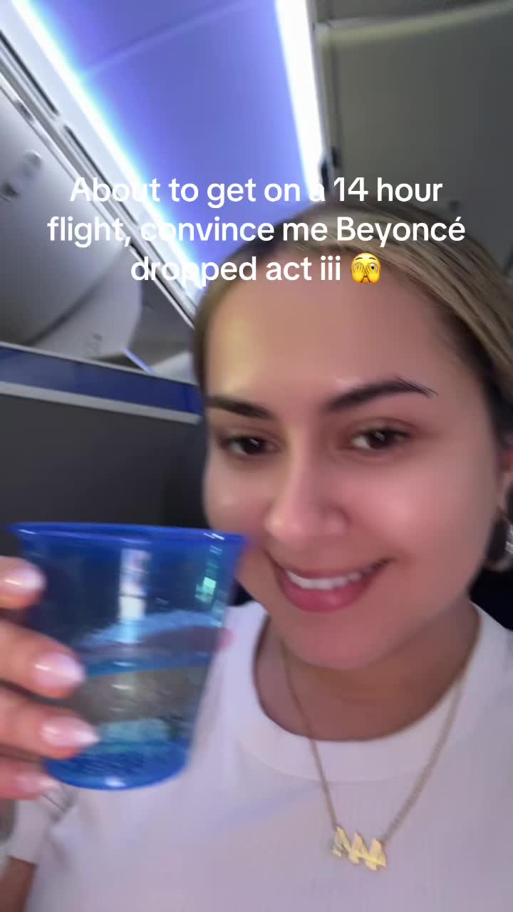 @Claireyonc&eacute; 🐝