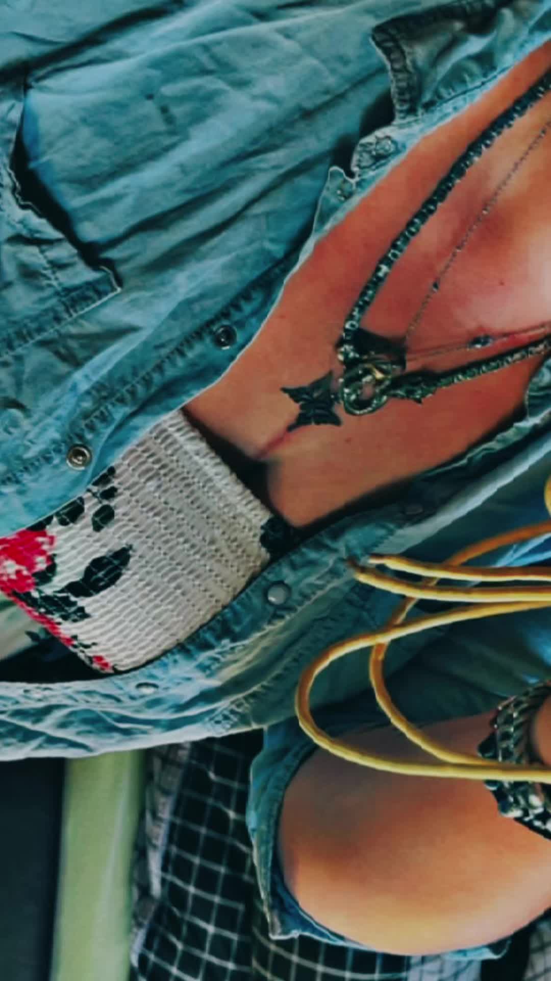@Carmen&hearts;️😈~FoxiUndCarmen4live~