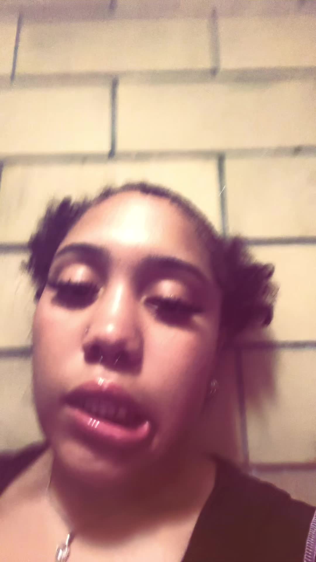 @￼