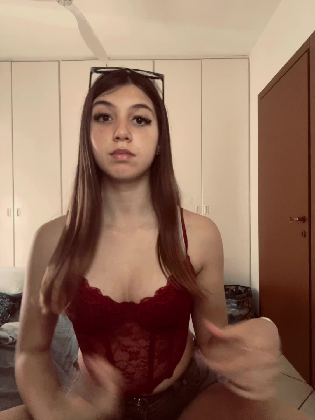 @sofiuzzaaaspamm