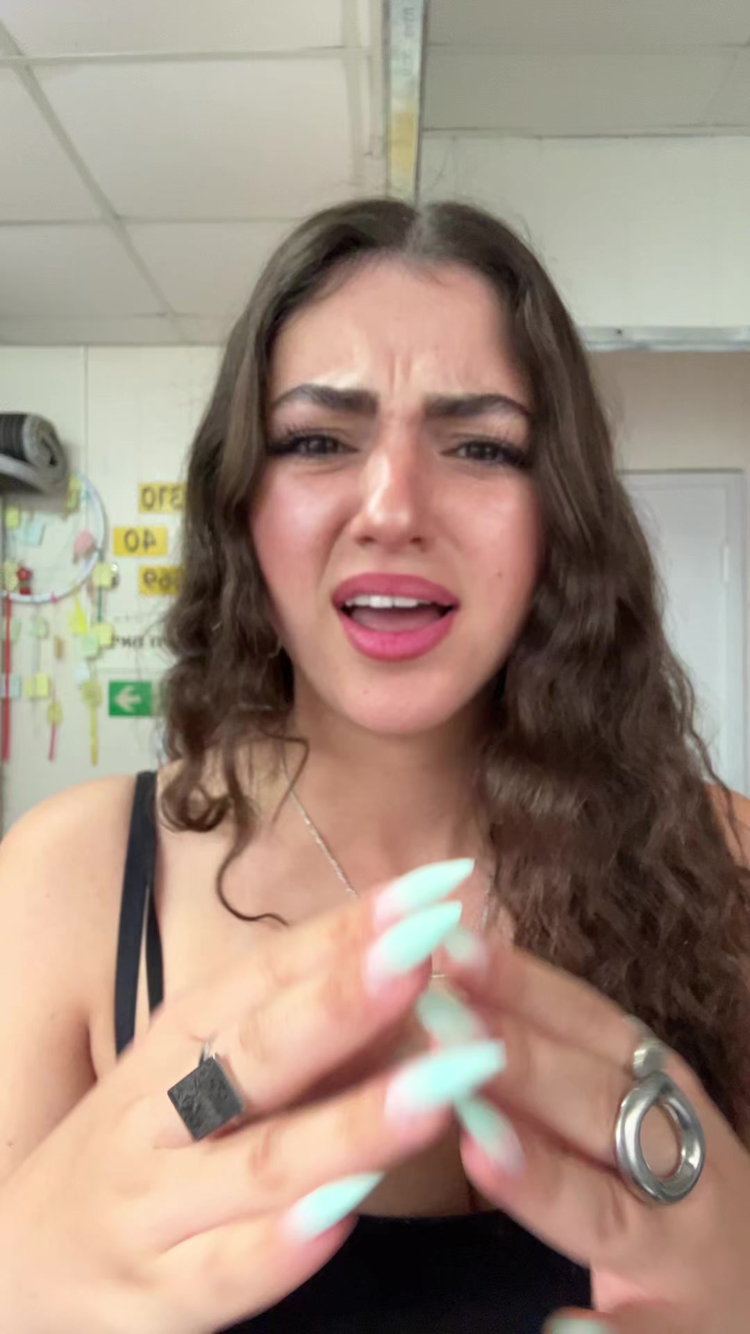 @Avivoosh😈