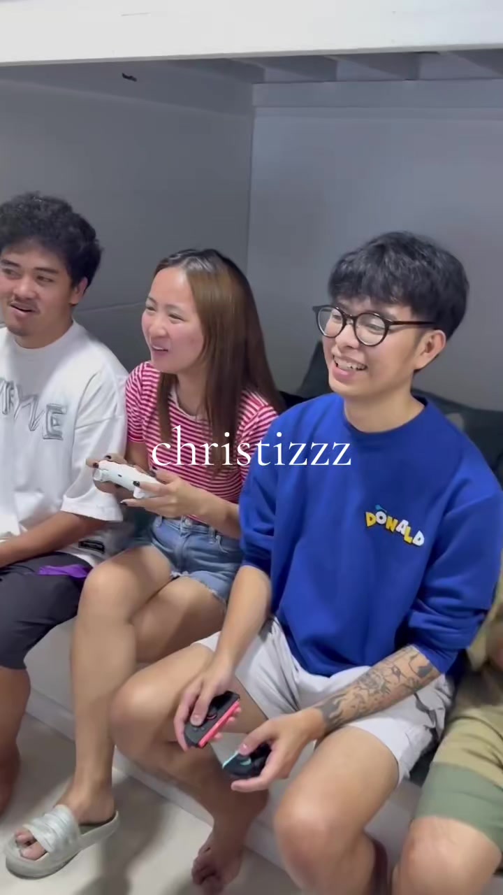 @ChrisTizzz