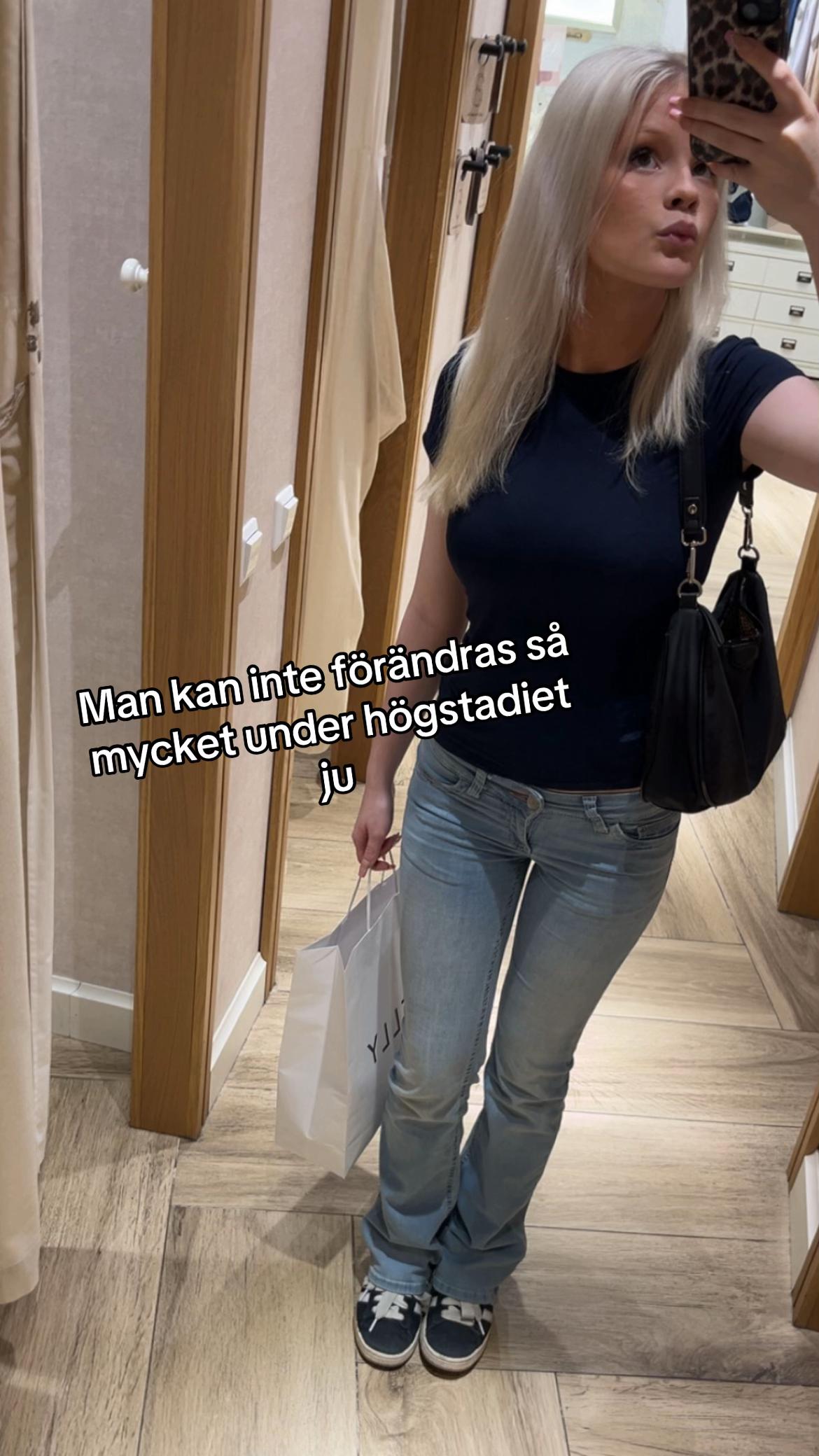 @𝓔𝓶𝓼𝓪𝓷🌼