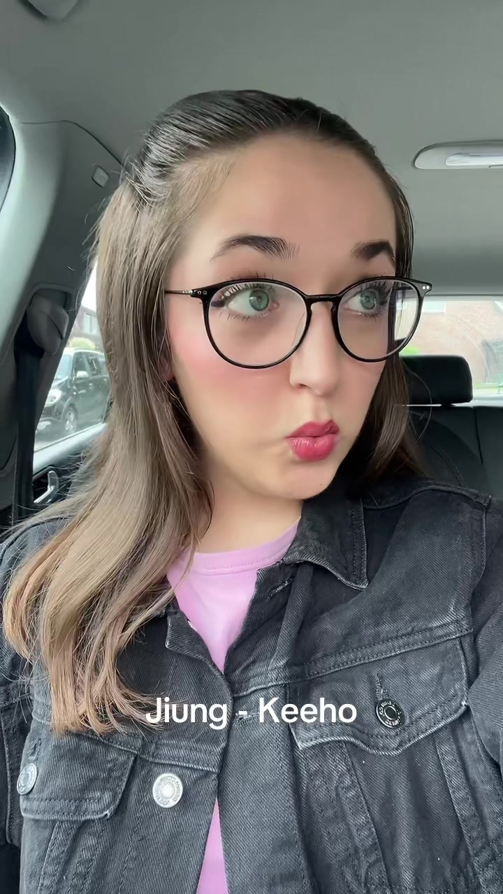 @Emma🖤