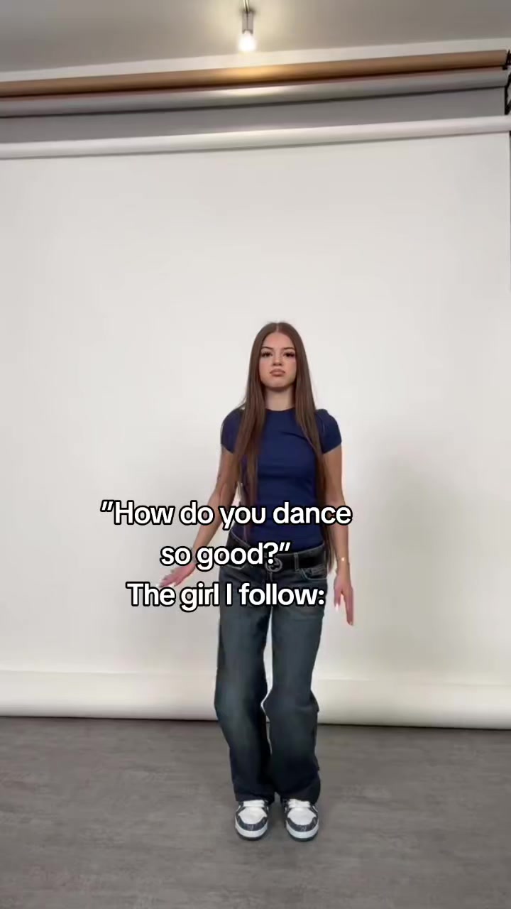 @𝐄𝐌𝐈𝐋𝐋𝐘