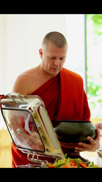 @Dhammaghosananda
