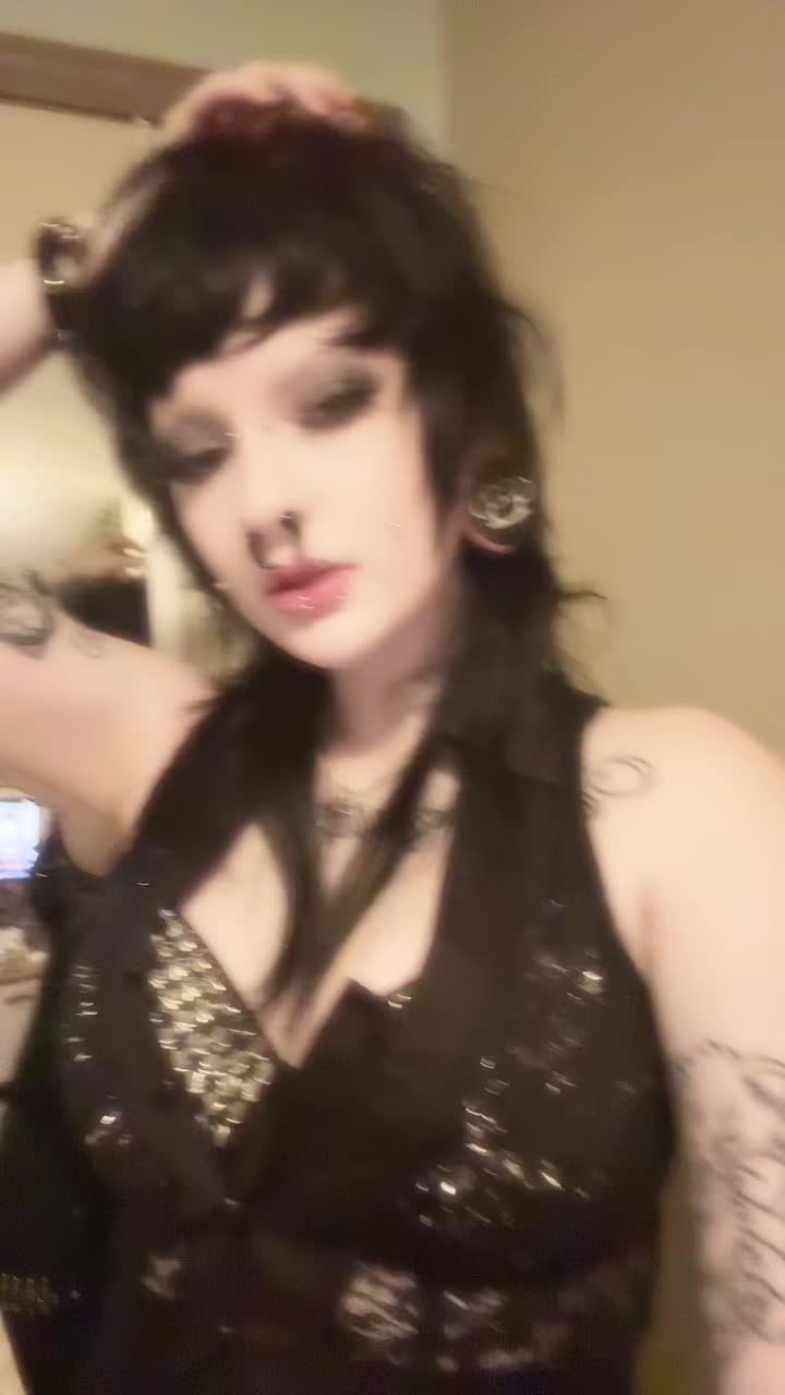 @audreysaysmeow