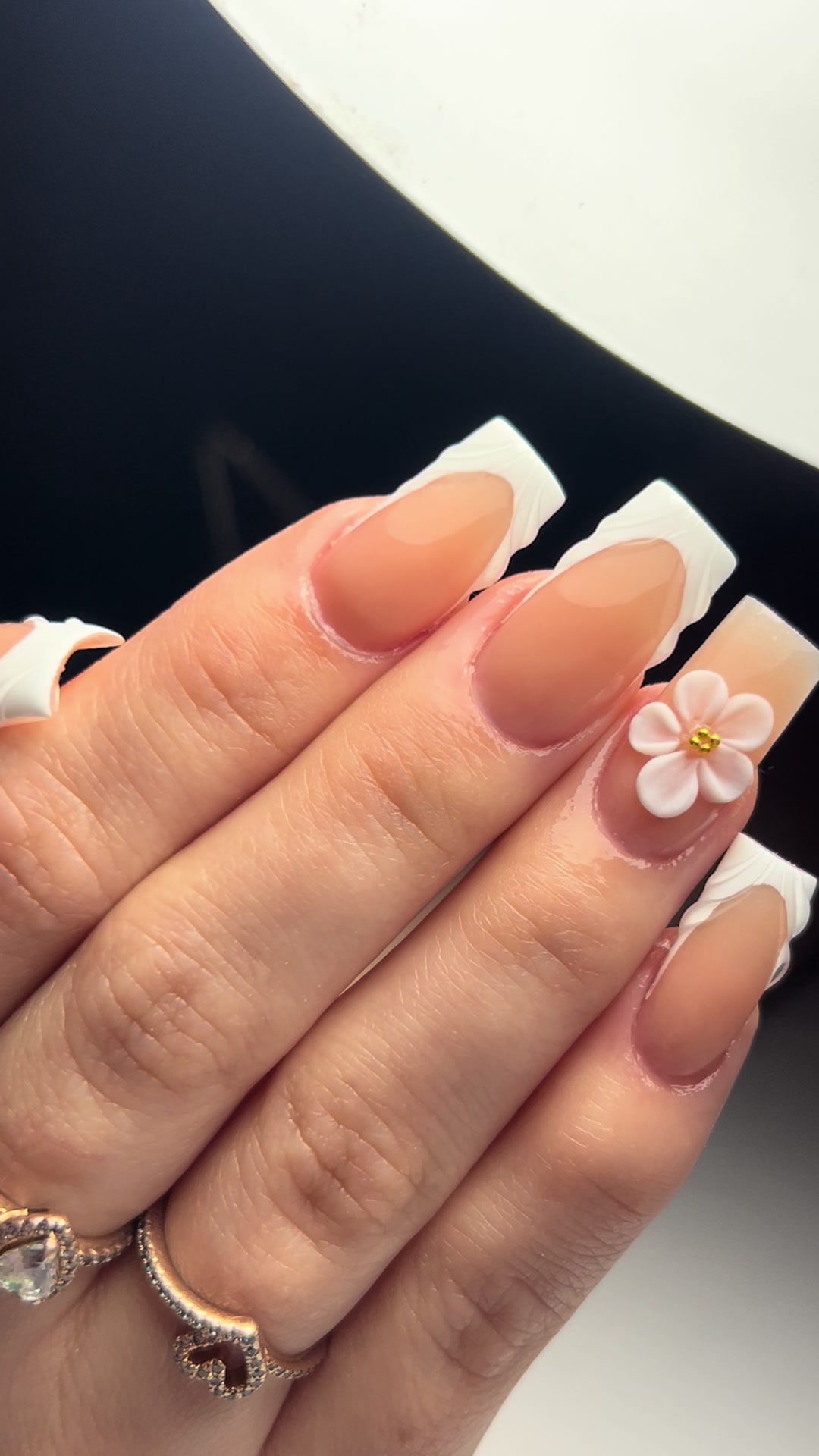 @Nails_Nicolesv