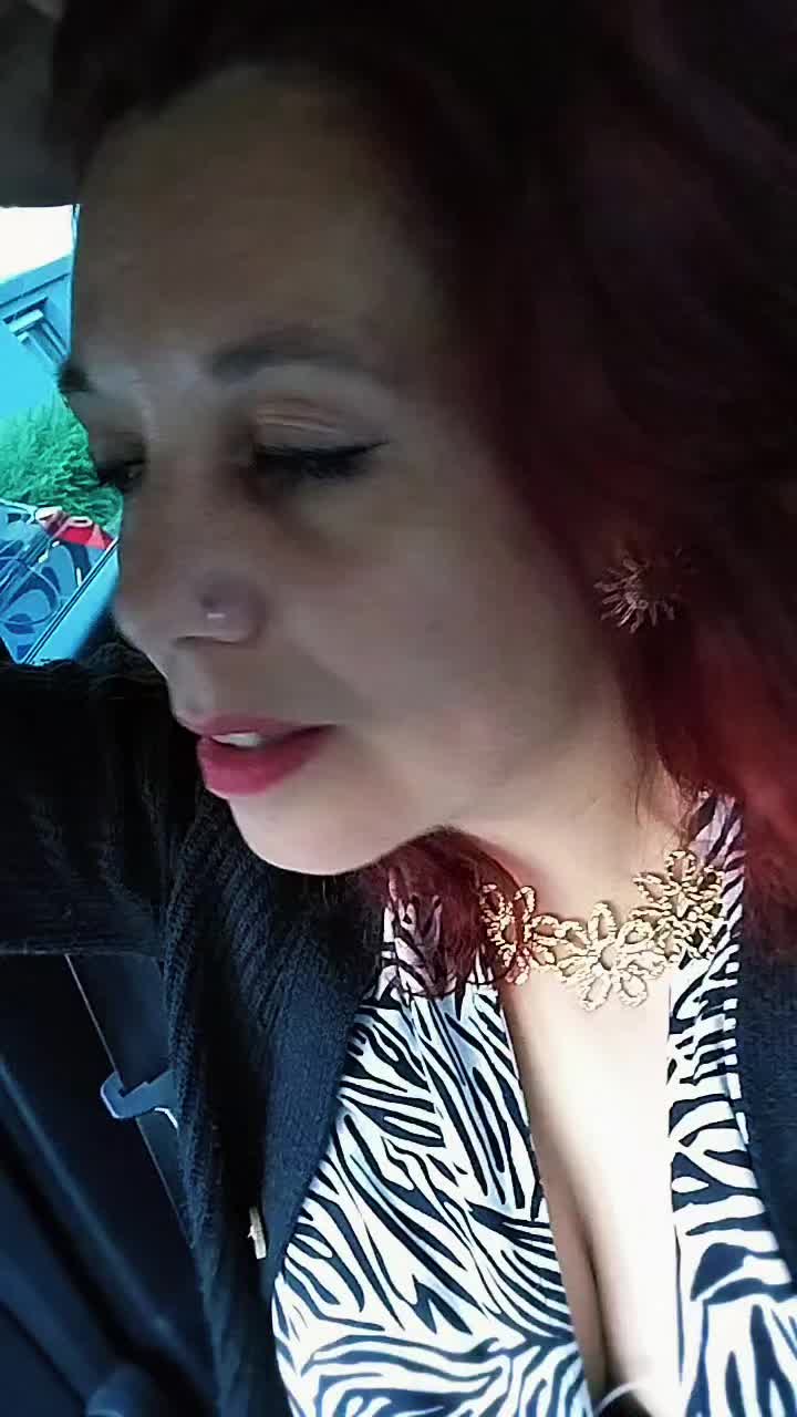 @lilyelo