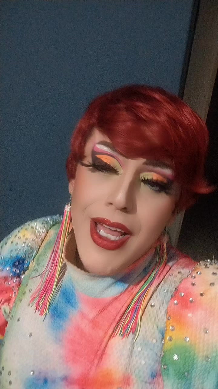 @Drag Tiffany