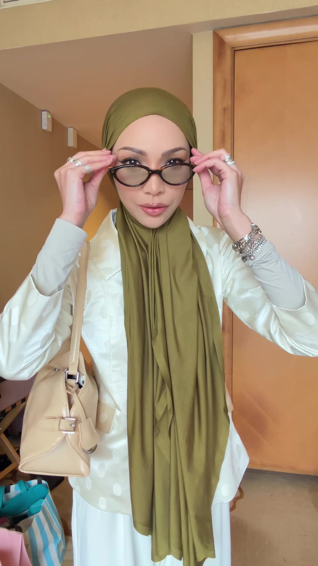@Khainina Khalil