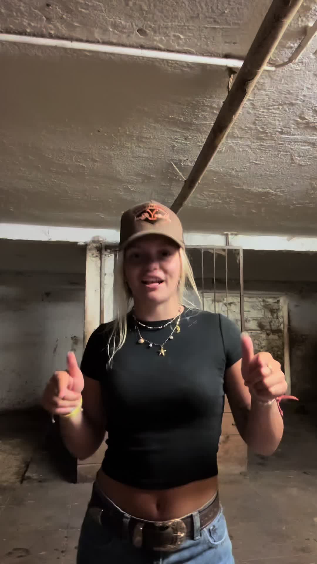 @Alena🤠
