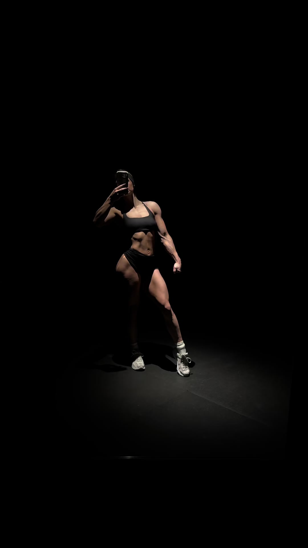 @sophie edwards IFBB BIKINI PRO