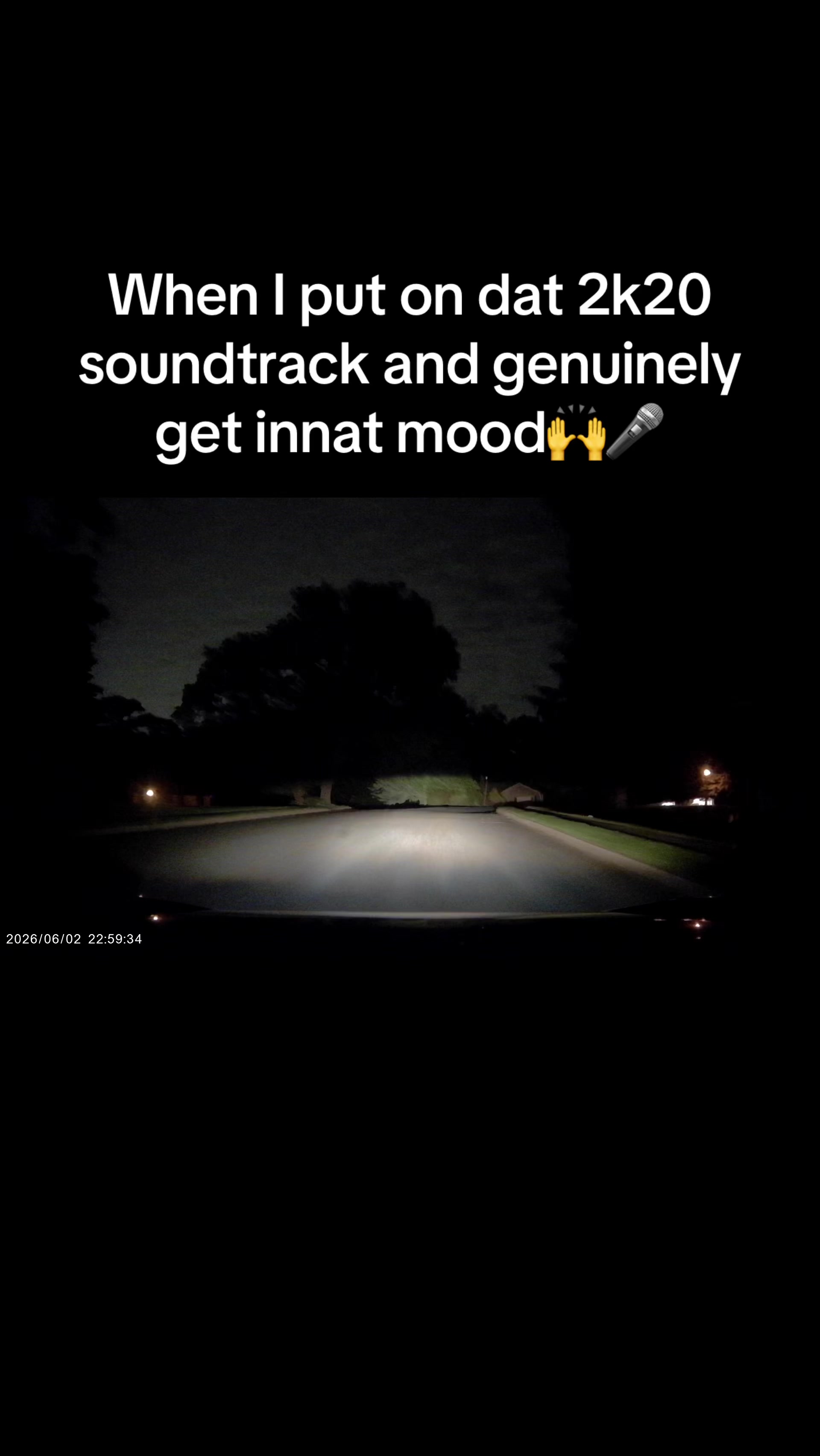 @🦏