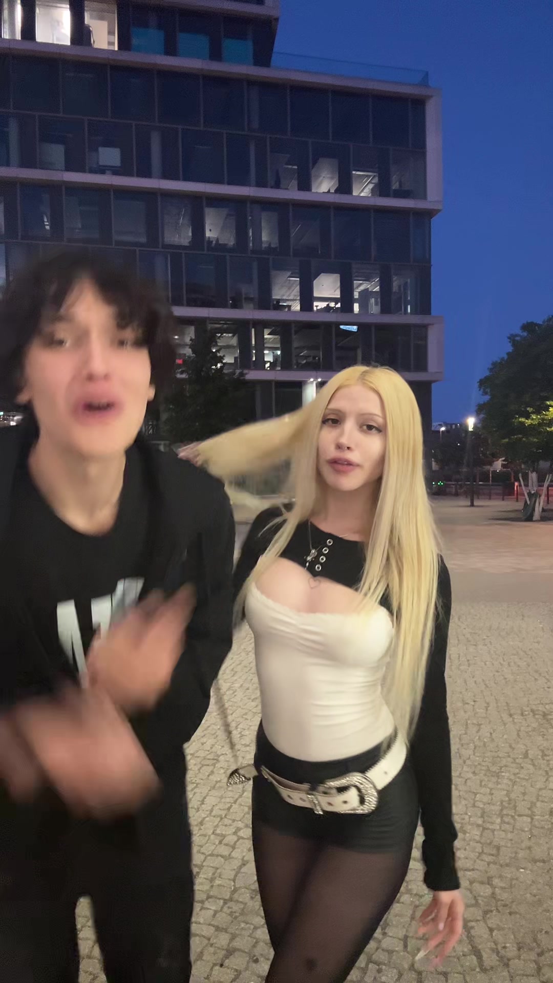 @^^