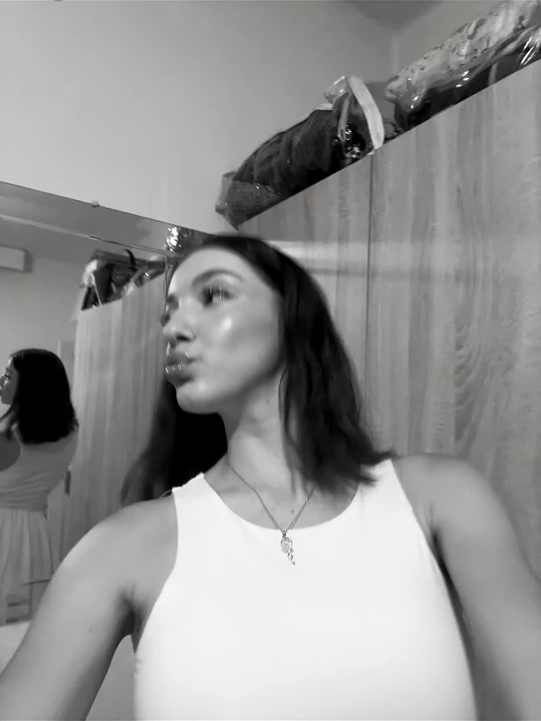 @bruna.ntk