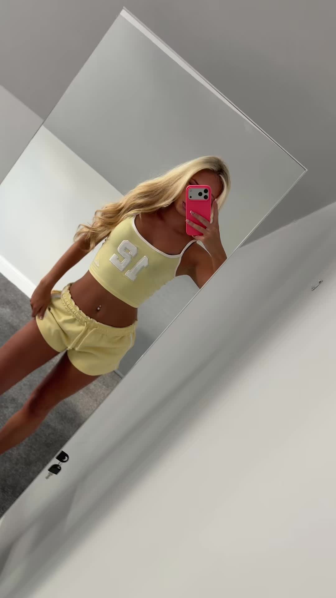 @BelleRosieHoward★