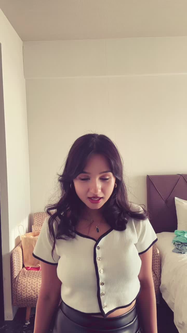 @ALINA🌸