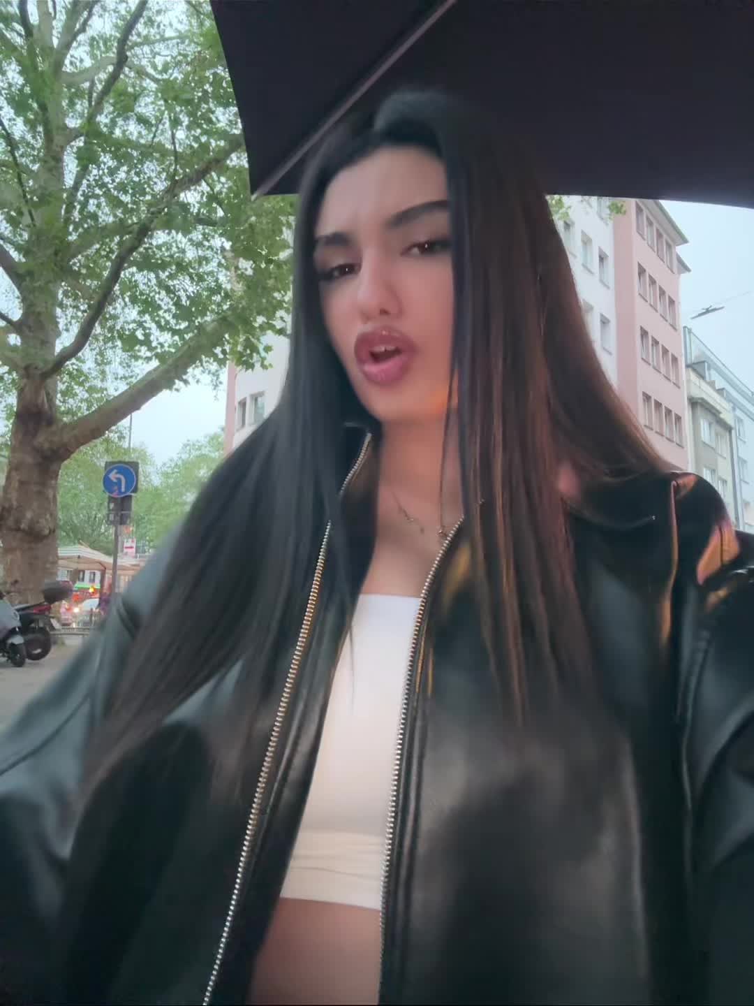 @hasti.j0