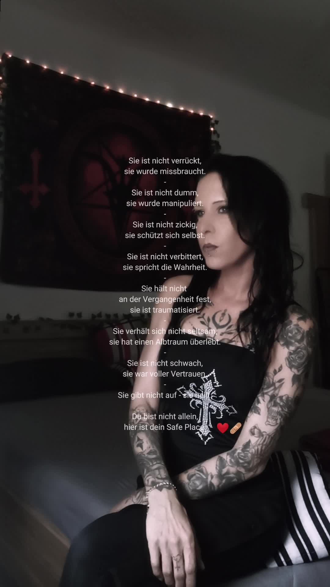 @⸸⛧ ScHwaRzeSLeDeRLuDeR⸸⛧