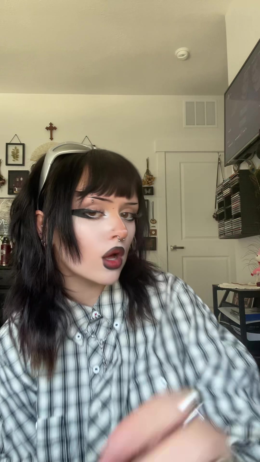 @mek